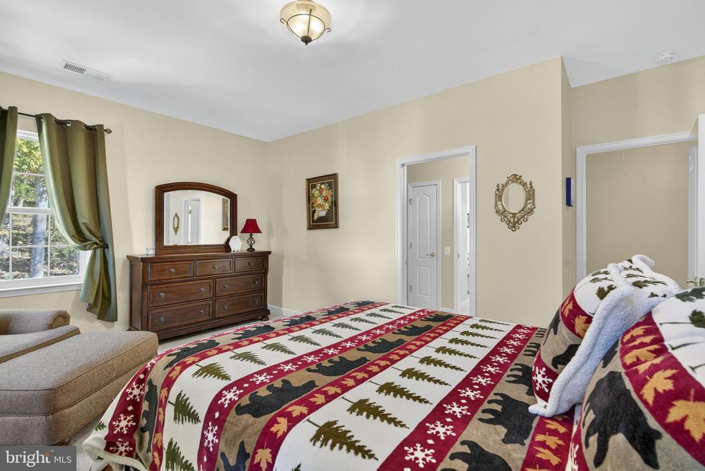 10142 ADA RD, MARSHALL, Virginia, 5 Bedrooms Bedrooms, ,4 BathroomsBathrooms,Residential,10142 ADA RD,VAFQ2019368 MLS # VAFQ2019368