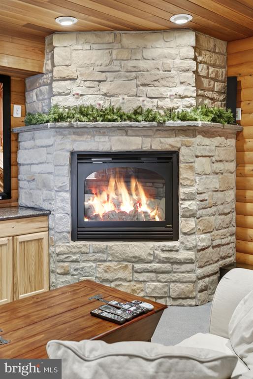 10142 ADA RD, MARSHALL, Virginia, 5 Bedrooms Bedrooms, ,4 BathroomsBathrooms,Residential,10142 ADA RD,VAFQ2019368 MLS # VAFQ2019368