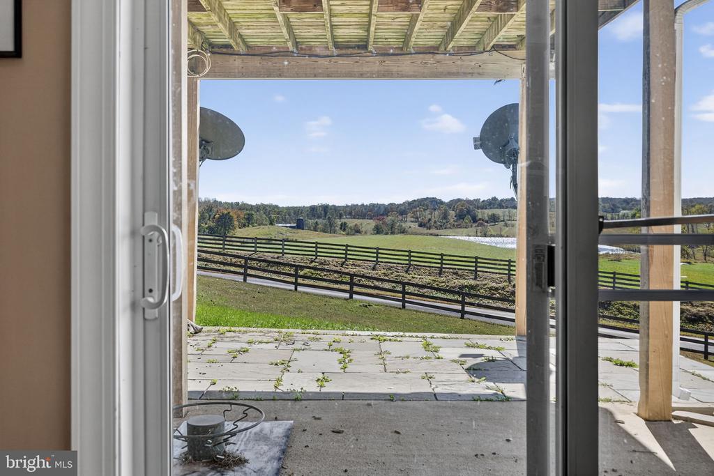 10142 ADA RD, MARSHALL, Virginia, 5 Bedrooms Bedrooms, ,4 BathroomsBathrooms,Residential,10142 ADA RD,VAFQ2019368 MLS # VAFQ2019368