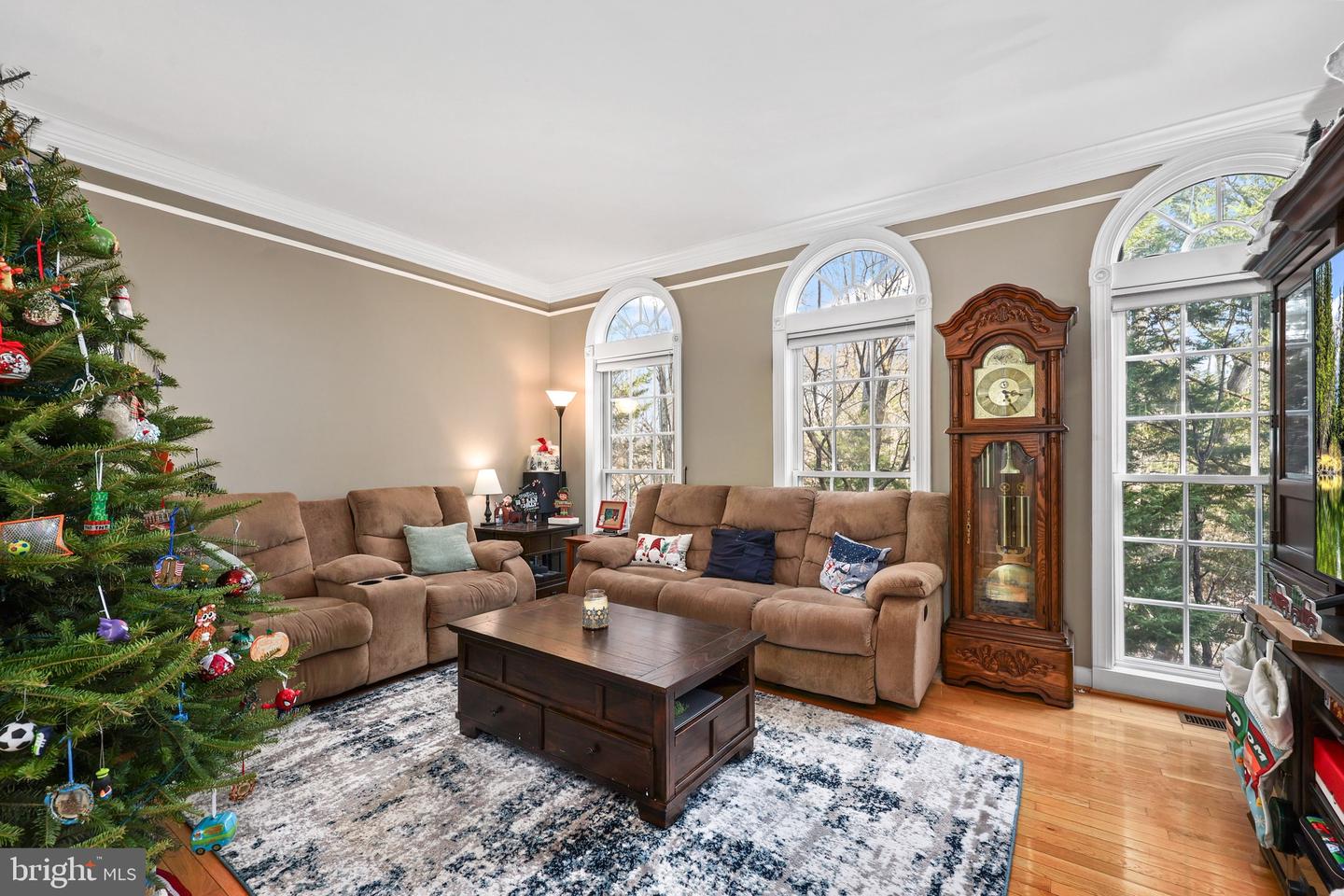 12801 HALF MOON LN, WOODBRIDGE, Virginia 22192, 4 Bedrooms Bedrooms, ,3 BathroomsBathrooms,Residential,For sale,12801 HALF MOON LN,VAPW2103894 MLS # VAPW2103894