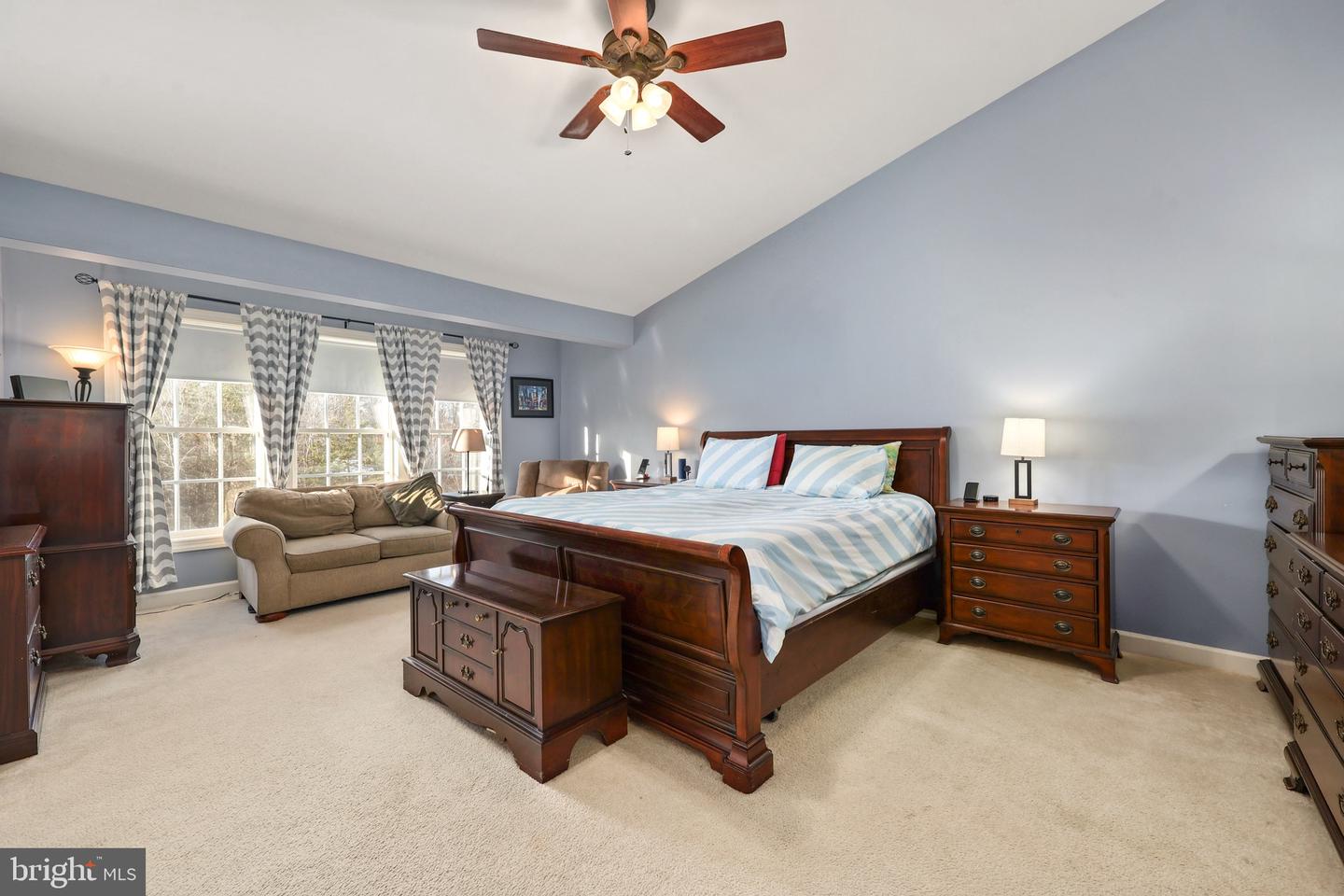 12801 HALF MOON LN, WOODBRIDGE, Virginia 22192, 4 Bedrooms Bedrooms, ,3 BathroomsBathrooms,Residential,For sale,12801 HALF MOON LN,VAPW2103894 MLS # VAPW2103894