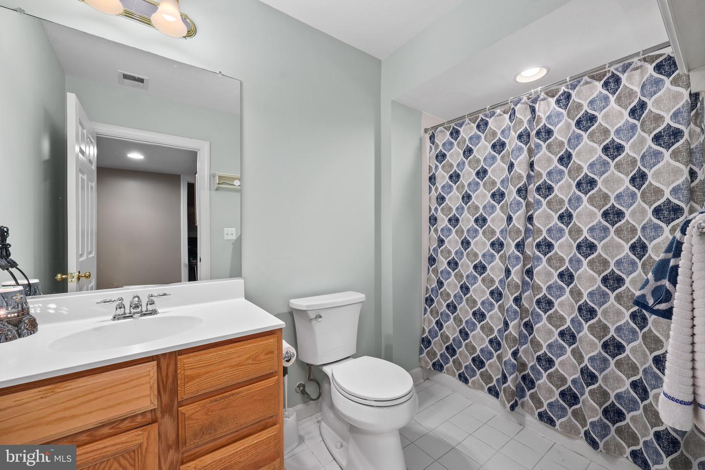 12801 HALF MOON LN, WOODBRIDGE, Virginia 22192, 4 Bedrooms Bedrooms, ,3 BathroomsBathrooms,Residential,For sale,12801 HALF MOON LN,VAPW2103894 MLS # VAPW2103894