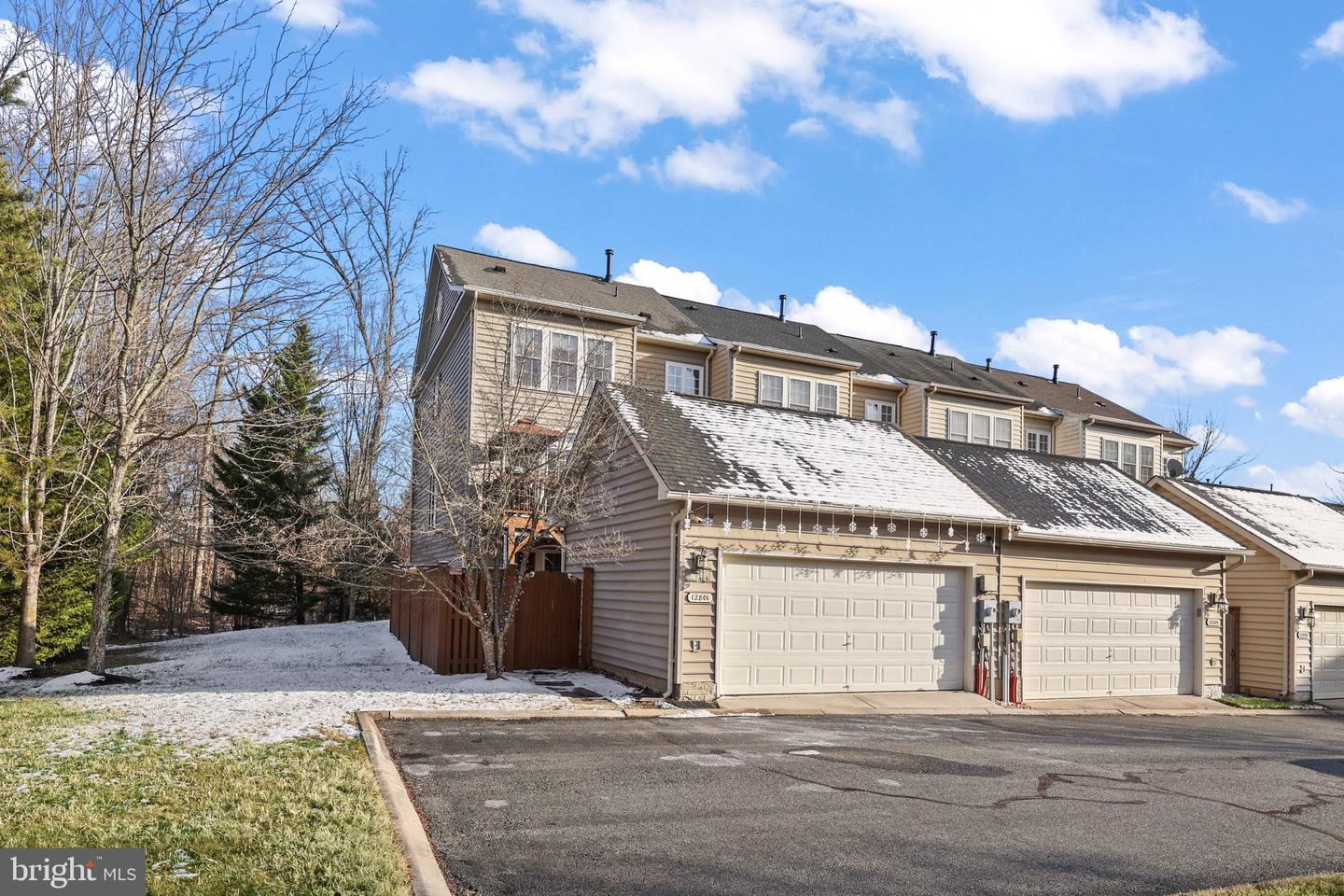 12801 HALF MOON LN, WOODBRIDGE, Virginia 22192, 4 Bedrooms Bedrooms, ,3 BathroomsBathrooms,Residential,For sale,12801 HALF MOON LN,VAPW2103894 MLS # VAPW2103894