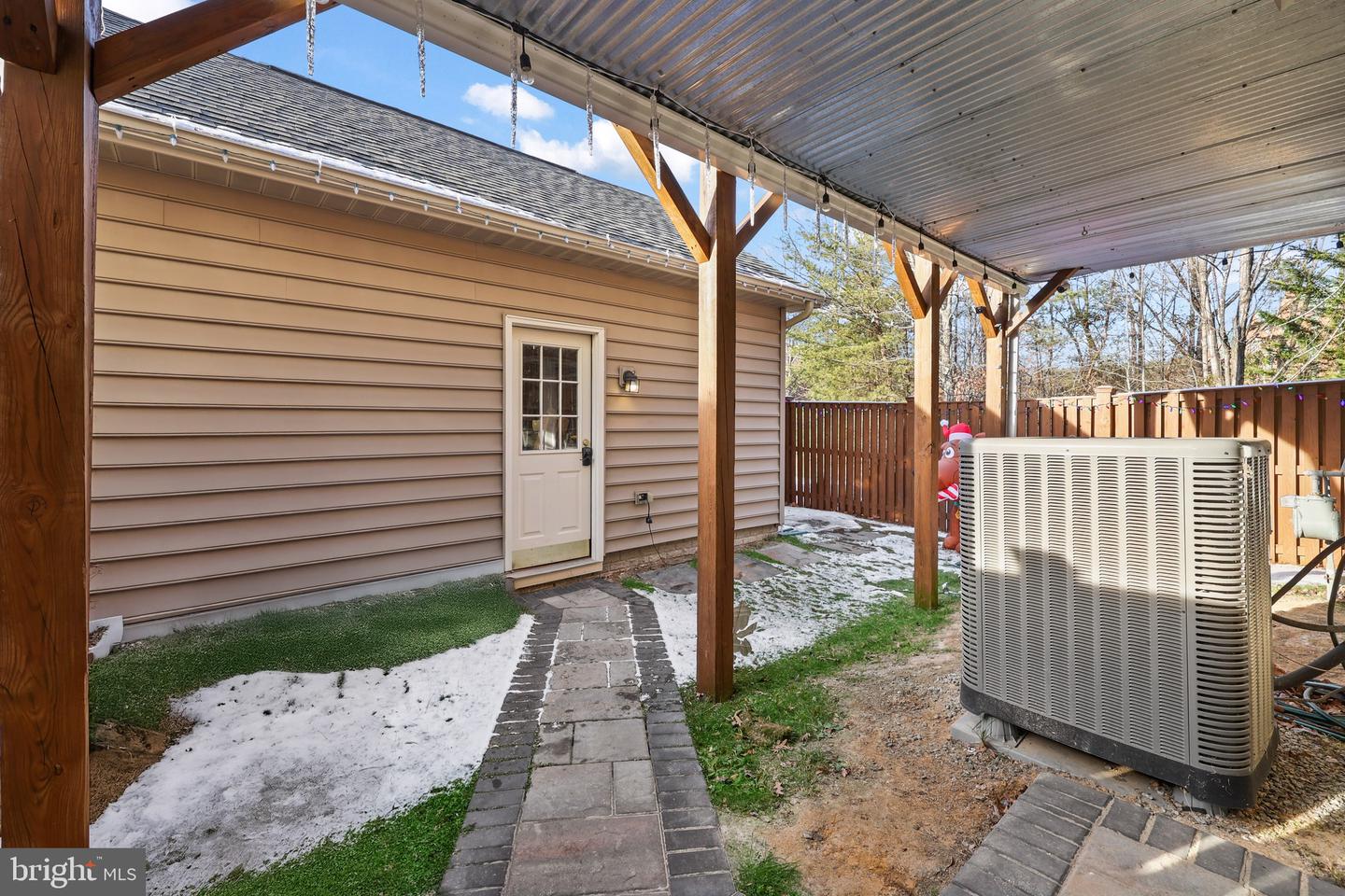 12801 HALF MOON LN, WOODBRIDGE, Virginia 22192, 4 Bedrooms Bedrooms, ,3 BathroomsBathrooms,Residential,For sale,12801 HALF MOON LN,VAPW2103894 MLS # VAPW2103894