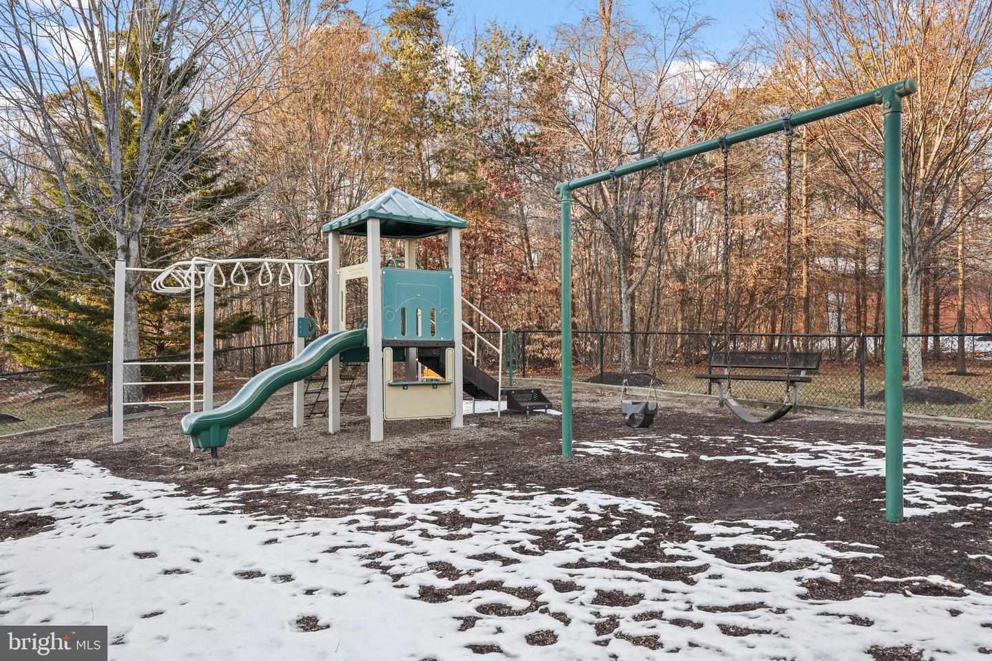 12801 HALF MOON LN, WOODBRIDGE, Virginia 22192, 4 Bedrooms Bedrooms, ,3 BathroomsBathrooms,Residential,For sale,12801 HALF MOON LN,VAPW2103894 MLS # VAPW2103894