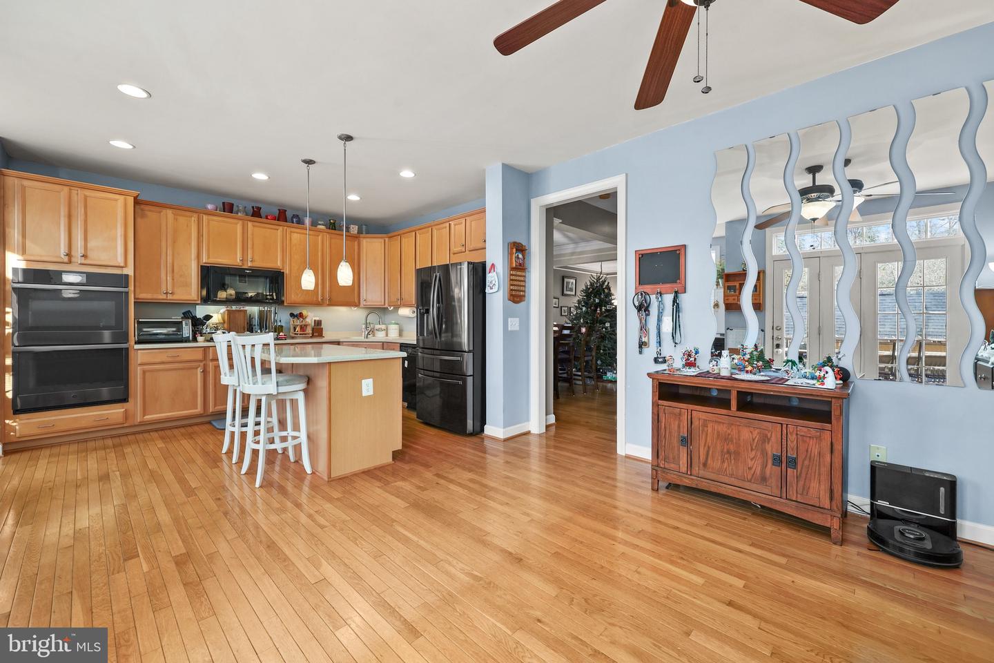 12801 HALF MOON LN, WOODBRIDGE, Virginia 22192, 4 Bedrooms Bedrooms, ,3 BathroomsBathrooms,Residential,For sale,12801 HALF MOON LN,VAPW2103894 MLS # VAPW2103894