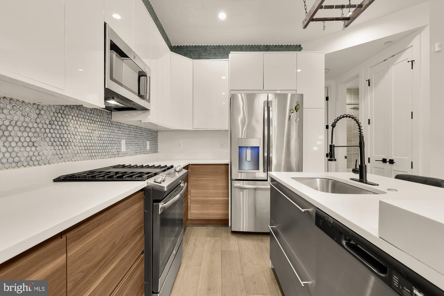 1428 MERIDIAN PL NW #1, WASHINGTON, District Of Columbia 20010, 1 Bedroom Bedrooms, ,1 BathroomBathrooms,Residential,For sale,1428 MERIDIAN PL NW #1,DCDC2225618 MLS # DCDC2225618