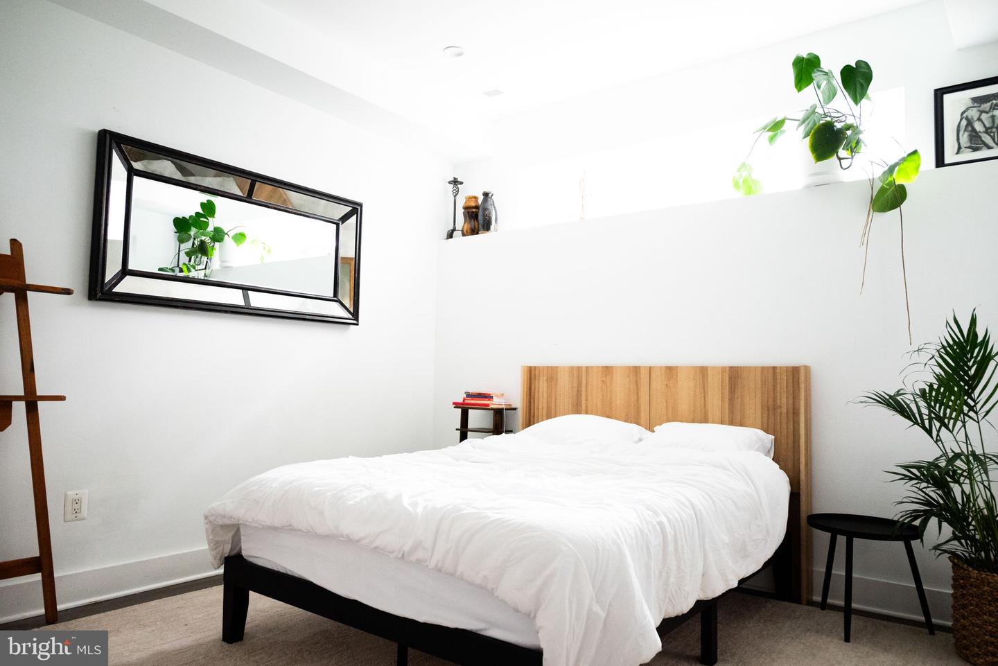 1428 MERIDIAN PL NW #1, WASHINGTON, District Of Columbia 20010, 1 Bedroom Bedrooms, ,1 BathroomBathrooms,Residential,For sale,1428 MERIDIAN PL NW #1,DCDC2225618 MLS # DCDC2225618