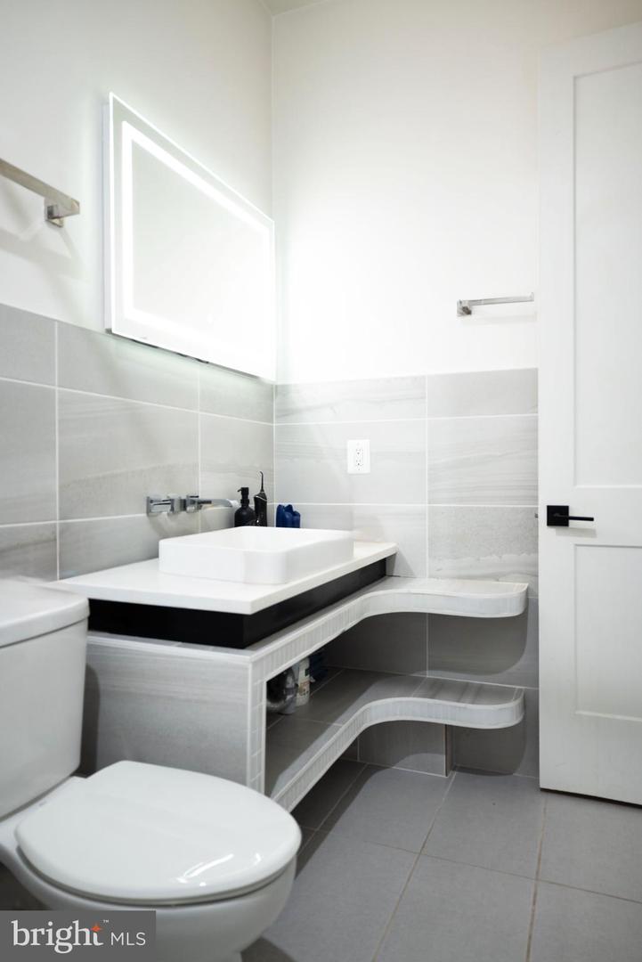 1428 MERIDIAN PL NW #1, WASHINGTON, District Of Columbia 20010, 1 Bedroom Bedrooms, ,1 BathroomBathrooms,Residential,For sale,1428 MERIDIAN PL NW #1,DCDC2225618 MLS # DCDC2225618