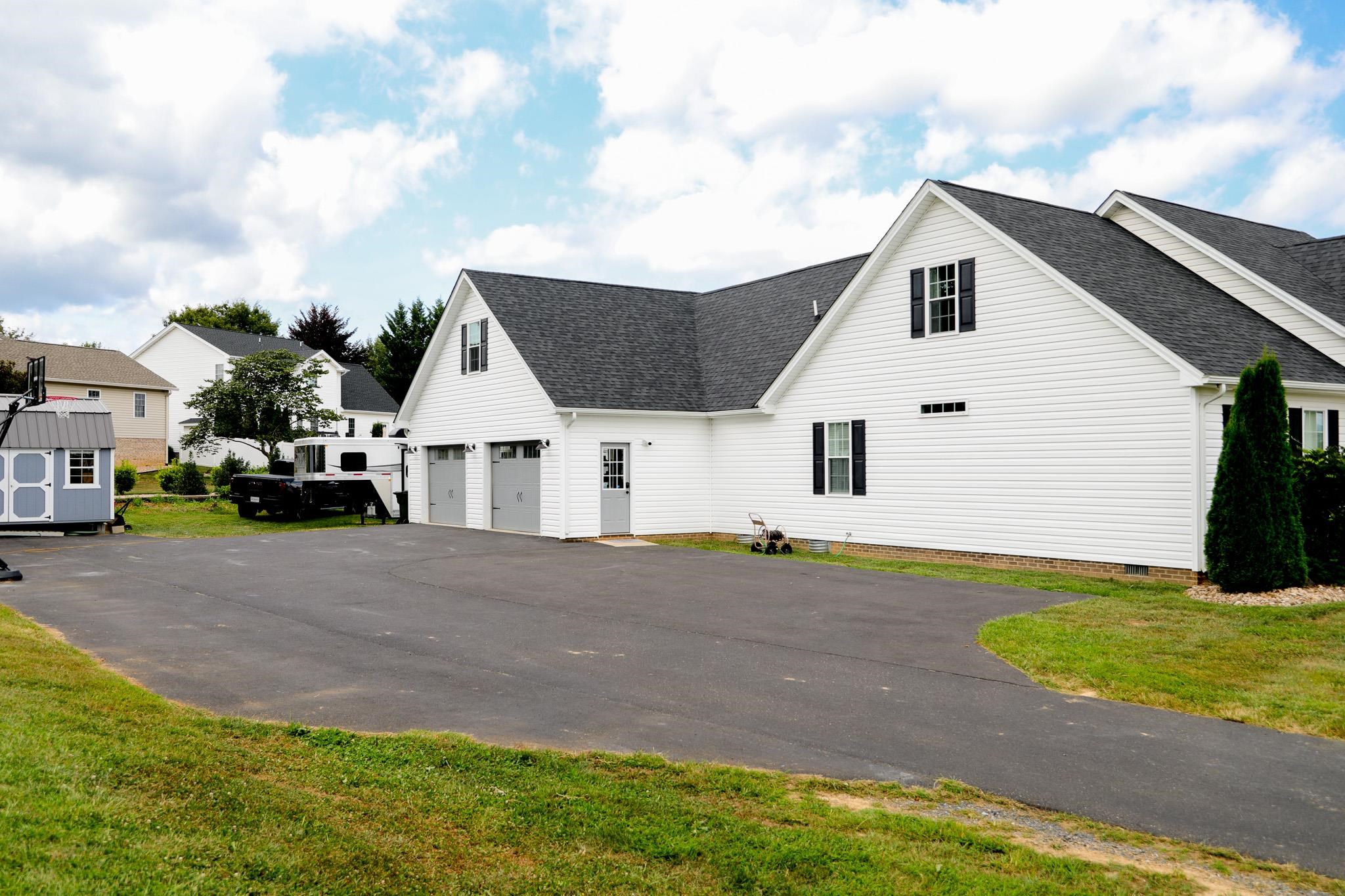 194 KIDDSVILLE RD, FISHERSVILLE, Virginia 22939, 4 Bedrooms Bedrooms, ,2 BathroomsBathrooms,Residential,194 KIDDSVILLE RD,667970 MLS # 667970