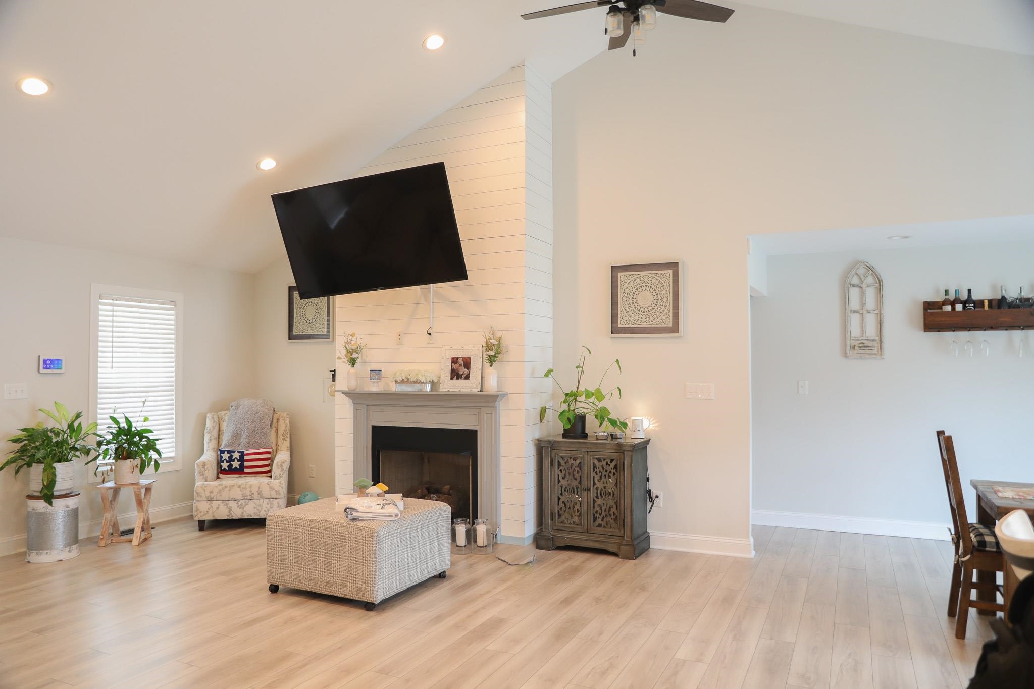 194 KIDDSVILLE RD, FISHERSVILLE, Virginia 22939, 4 Bedrooms Bedrooms, ,2 BathroomsBathrooms,Residential,194 KIDDSVILLE RD,667970 MLS # 667970