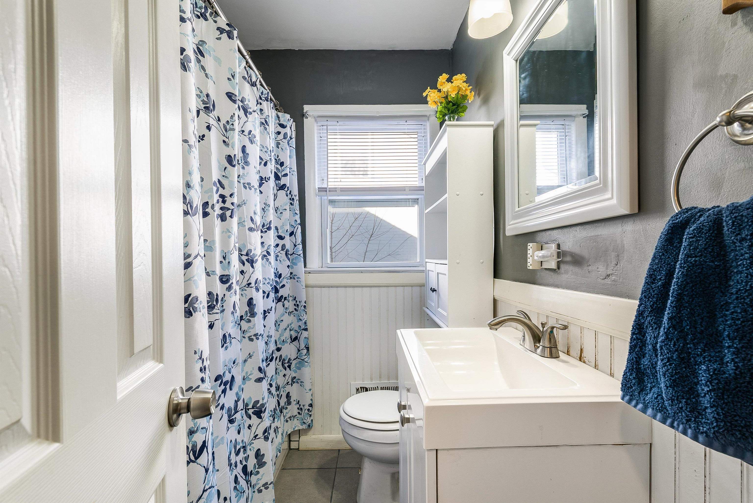 812 FLORENCE AVE, WAYNESBORO, Virginia 22980, 3 Bedrooms Bedrooms, ,1 BathroomBathrooms,Residential,812 FLORENCE AVE,671914 MLS # 671914 812 FLORENCE AVE, WAYNESBORO, Virginia 22980, 3 Bedrooms Bedrooms, ,1 BathroomBathrooms,Residential,812 FLORENCE AVE,671914 MLS # 671914