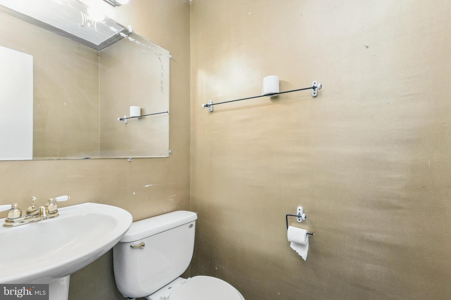 4501 APPLE TREE DR, ALEXANDRIA, Virginia 22310, 4 Bedrooms Bedrooms, ,2 BathroomsBathrooms,Residential,For sale,4501 APPLE TREE DR,VAFX2275762 MLS # VAFX2275762