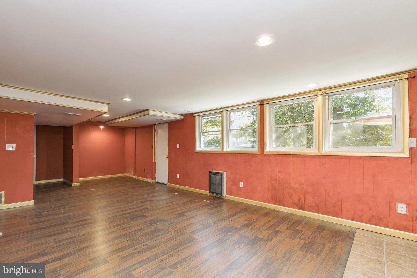 4501 APPLE TREE DR, ALEXANDRIA, Virginia 22310, 4 Bedrooms Bedrooms, ,2 BathroomsBathrooms,Residential,For sale,4501 APPLE TREE DR,VAFX2275762 MLS # VAFX2275762