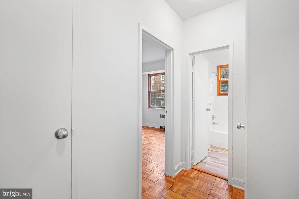 3025 ONTARIO RD NW #203, WASHINGTON, District Of Columbia 20009, 1 Bedroom Bedrooms, ,1 BathroomBathrooms,Residential,For sale,3025 ONTARIO RD NW #203,DCDC2231942 MLS # DCDC2231942