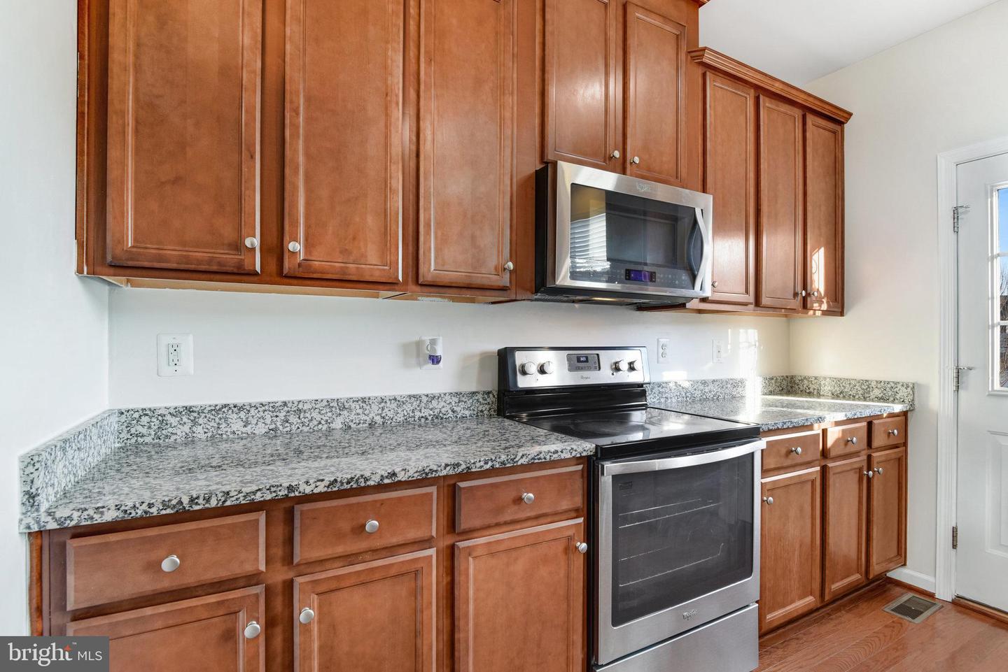 8393 SCOTLAND LOOP, MANASSAS, Virginia 20109, 3 Bedrooms Bedrooms, ,3 BathroomsBathrooms,Residential,For sale,8393 SCOTLAND LOOP,VAPW2108148 MLS # VAPW2108148