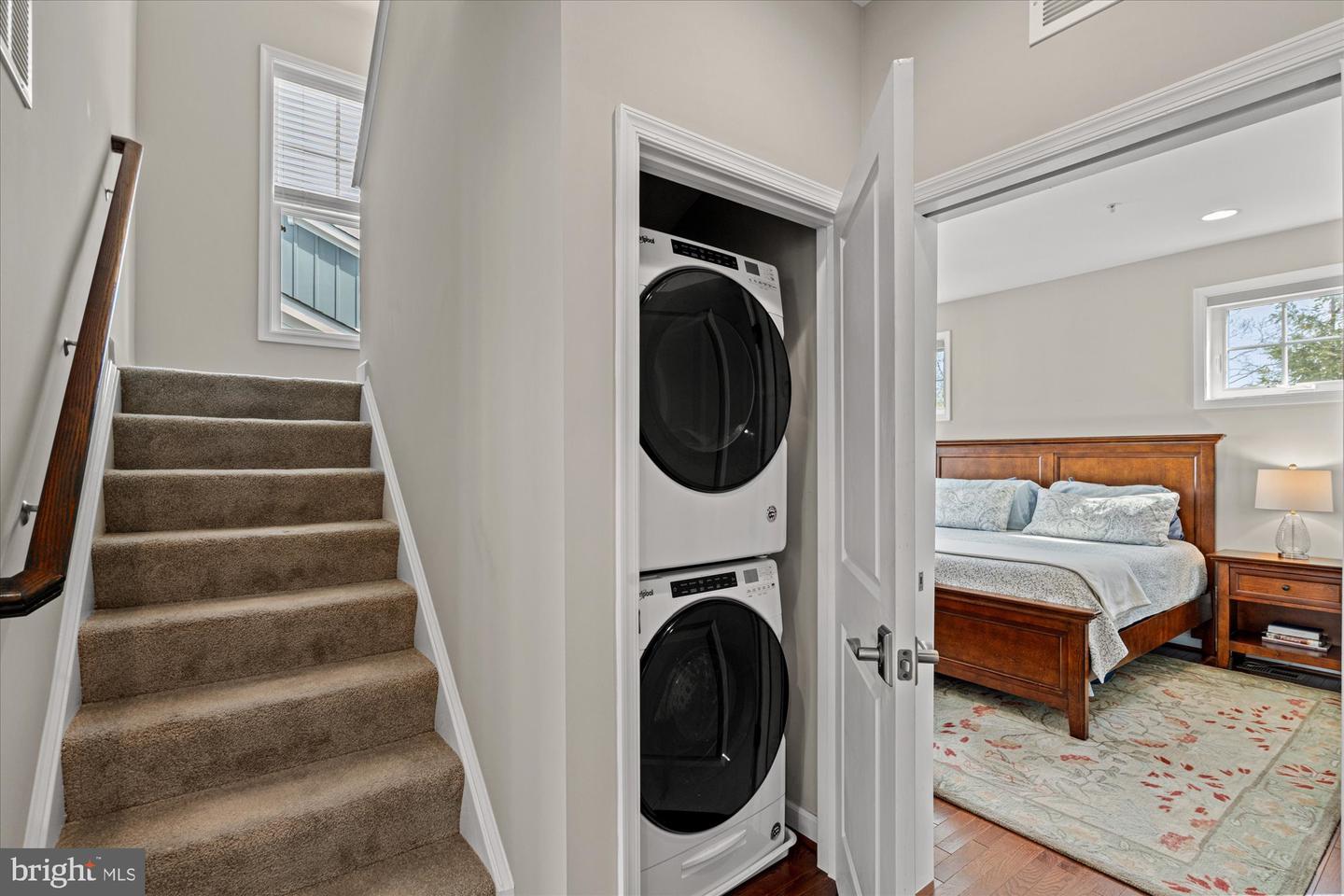 1022 RAILROAD AVE #4, FALLS CHURCH, Virginia 22046, 2 Bedrooms Bedrooms, ,2 BathroomsBathrooms,Residential,For sale,1022 RAILROAD AVE #4,VAFA2003466 MLS # VAFA2003466