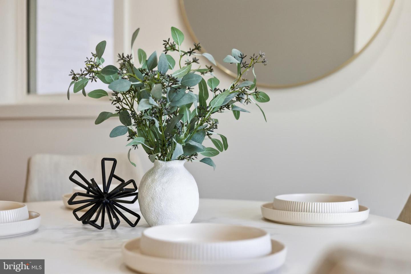 2815 NORTH CAPITOL ST NE, WASHINGTON, District Of Columbia 20002, 5 Bedrooms Bedrooms, ,3 BathroomsBathrooms,Residential,For sale,2815 NORTH CAPITOL ST NE,DCDC2233034 MLS # DCDC2233034