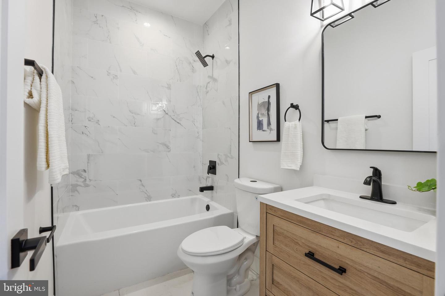 2815 NORTH CAPITOL ST NE, WASHINGTON, District Of Columbia 20002, 5 Bedrooms Bedrooms, ,3 BathroomsBathrooms,Residential,For sale,2815 NORTH CAPITOL ST NE,DCDC2233034 MLS # DCDC2233034