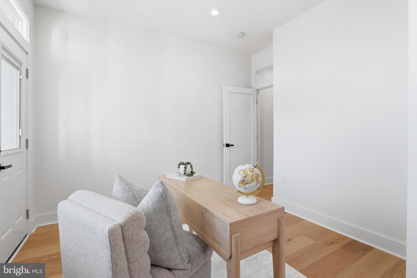 2815 NORTH CAPITOL ST NE, WASHINGTON, District Of Columbia 20002, 5 Bedrooms Bedrooms, ,3 BathroomsBathrooms,Residential,For sale,2815 NORTH CAPITOL ST NE,DCDC2233034 MLS # DCDC2233034