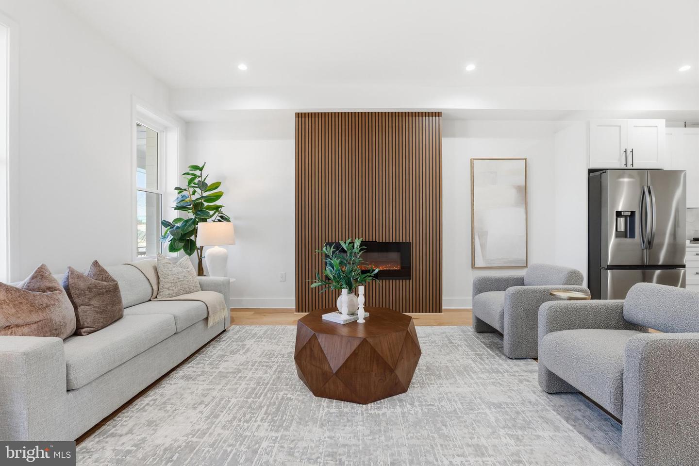 2815 NORTH CAPITOL ST NE, WASHINGTON, District Of Columbia 20002, 5 Bedrooms Bedrooms, ,3 BathroomsBathrooms,Residential,For sale,2815 NORTH CAPITOL ST NE,DCDC2233034 MLS # DCDC2233034