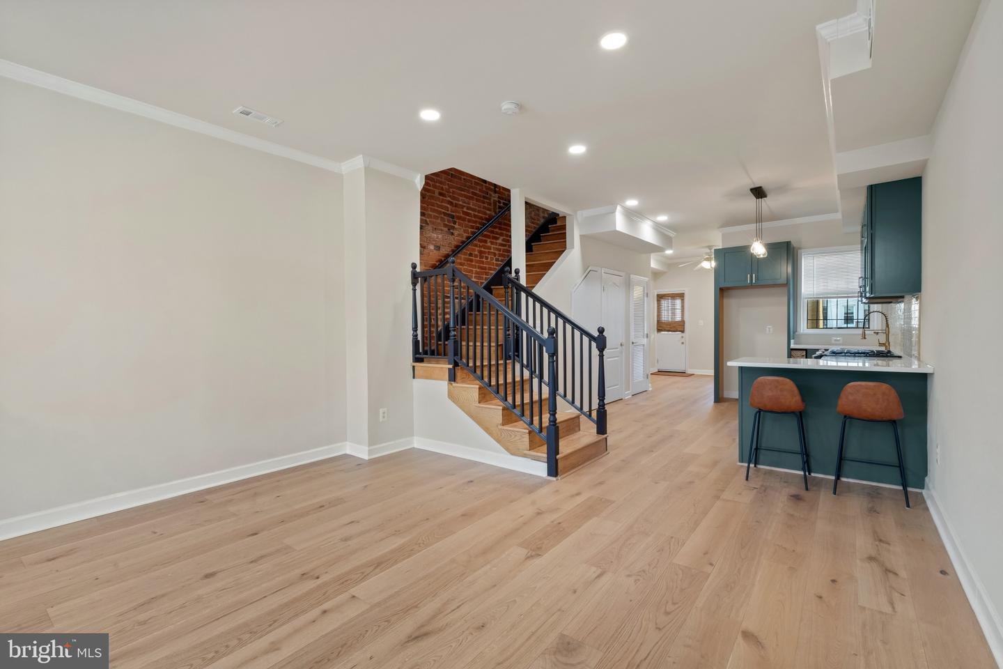 1018 11TH ST NE, WASHINGTON, District Of Columbia 20002, 4 Bedrooms Bedrooms, ,3 BathroomsBathrooms,Residential,For sale,1018 11TH ST NE,DCDC2233084 MLS # DCDC2233084