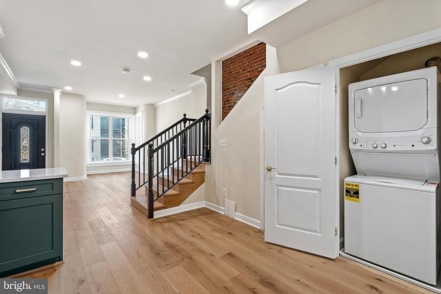 1018 11TH ST NE, WASHINGTON, District Of Columbia 20002, 4 Bedrooms Bedrooms, ,3 BathroomsBathrooms,Residential,For sale,1018 11TH ST NE,DCDC2233084 MLS # DCDC2233084