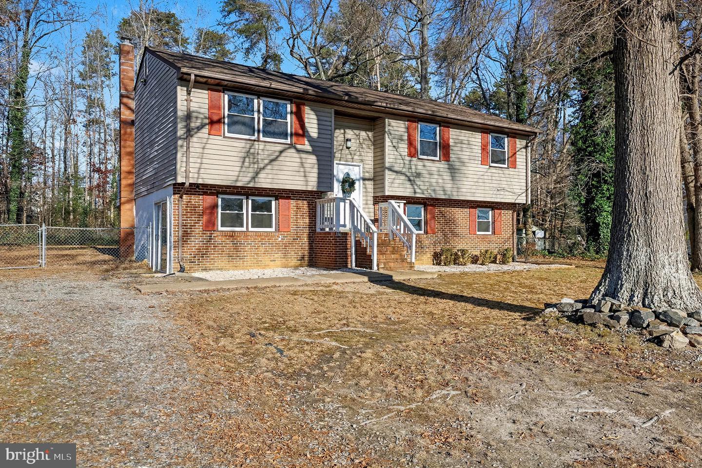 311 HARDEE ST, SPOTSYLVANIA, Virginia 22551, 4 Bedrooms Bedrooms, 11 Rooms Rooms,3 BathroomsBathrooms,Residential,For sale,311 HARDEE ST,VASP2037840 MLS # VASP2037840