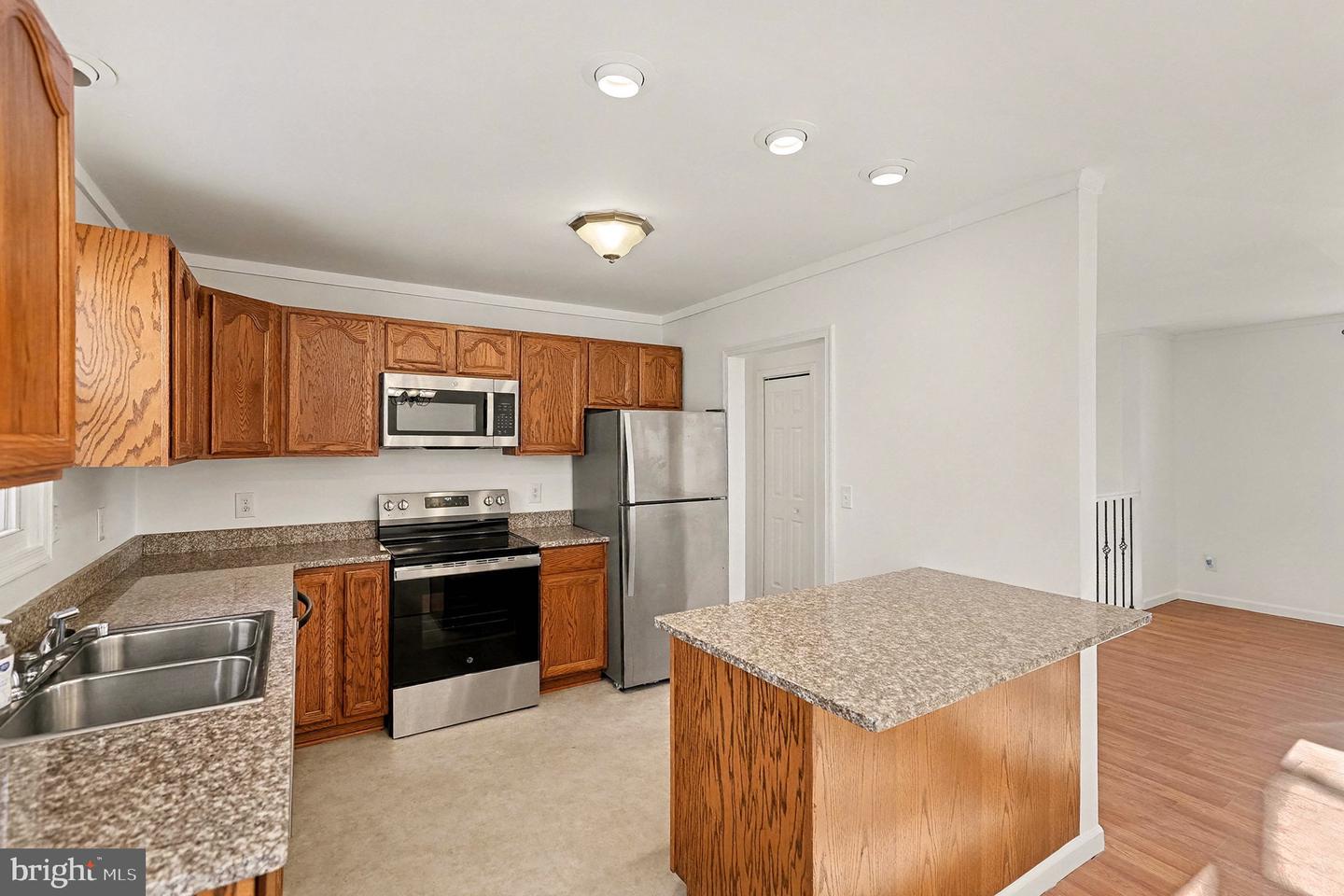 311 HARDEE ST, SPOTSYLVANIA, Virginia 22551, 4 Bedrooms Bedrooms, 11 Rooms Rooms,3 BathroomsBathrooms,Residential,For sale,311 HARDEE ST,VASP2037840 MLS # VASP2037840