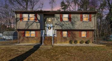 311 HARDEE ST, SPOTSYLVANIA, Virginia 22551, 4 Bedrooms Bedrooms, 11 Rooms Rooms,3 BathroomsBathrooms,Residential,For sale,311 HARDEE ST,VASP2037840 MLS # VASP2037840