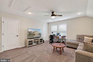 6425 HIBISCUS PATH TER, HAYMARKET, Virginia 20169, 3 Bedrooms Bedrooms, ,3 BathroomsBathrooms,Residential,For sale,6425 HIBISCUS PATH TER,VAPW2108426 MLS # VAPW2108426