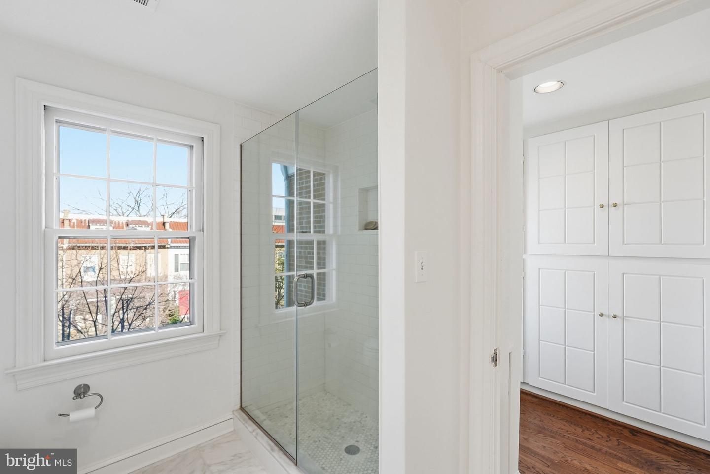 3402 R ST NW, WASHINGTON, District Of Columbia 20007, 4 Bedrooms Bedrooms, ,3 BathroomsBathrooms,Residential,For sale,3402 R ST NW,DCDC2233520 MLS # DCDC2233520