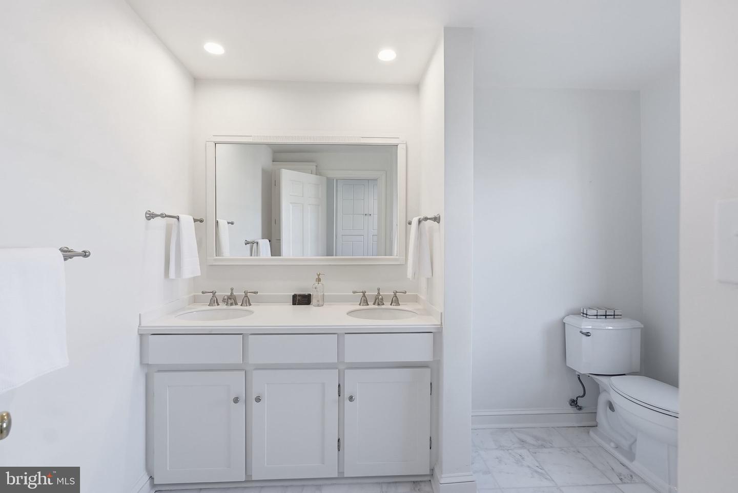 3402 R ST NW, WASHINGTON, District Of Columbia 20007, 4 Bedrooms Bedrooms, ,3 BathroomsBathrooms,Residential,For sale,3402 R ST NW,DCDC2233520 MLS # DCDC2233520