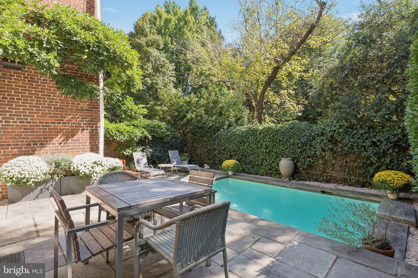 3402 R ST NW, WASHINGTON, District Of Columbia 20007, 4 Bedrooms Bedrooms, ,3 BathroomsBathrooms,Residential,For sale,3402 R ST NW,DCDC2233520 MLS # DCDC2233520