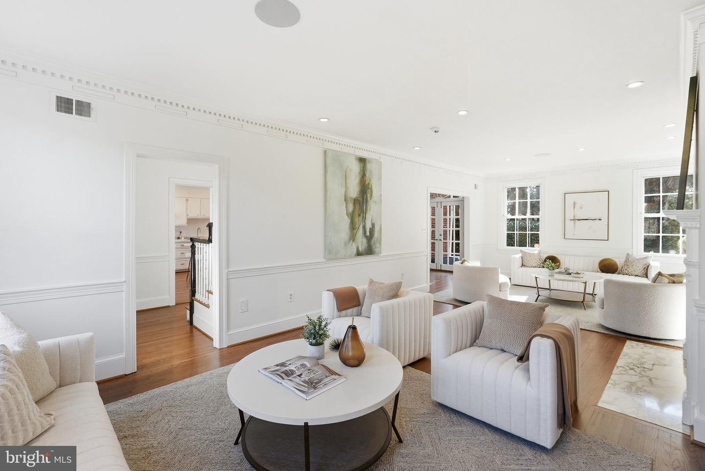 3402 R ST NW, WASHINGTON, District Of Columbia 20007, 4 Bedrooms Bedrooms, ,3 BathroomsBathrooms,Residential,For sale,3402 R ST NW,DCDC2233520 MLS # DCDC2233520