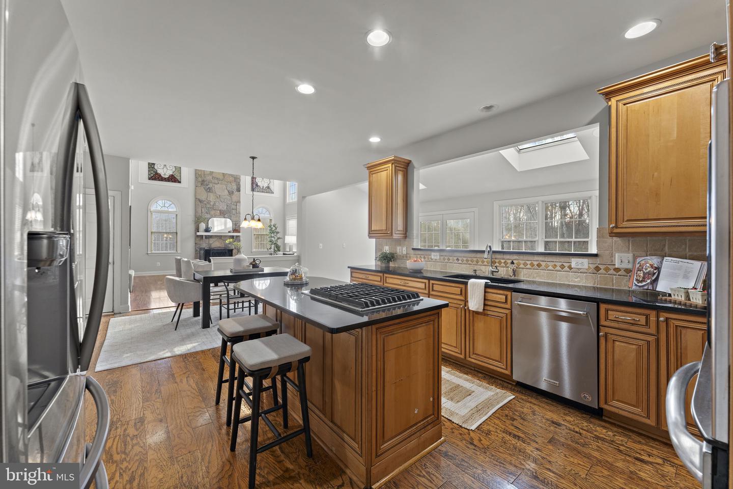 15509 MELLON CT, HAYMARKET, Virginia 20169, 5 Bedrooms Bedrooms, ,4 BathroomsBathrooms,Residential,For sale,15509 MELLON CT,VAPW2108702 MLS # VAPW2108702 15509 MELLON CT, HAYMARKET, Virginia 20169, 5 Bedrooms Bedrooms, ,4 BathroomsBathrooms,Residential,For sale,15509 MELLON CT,VAPW2108702 MLS # VAPW2108702