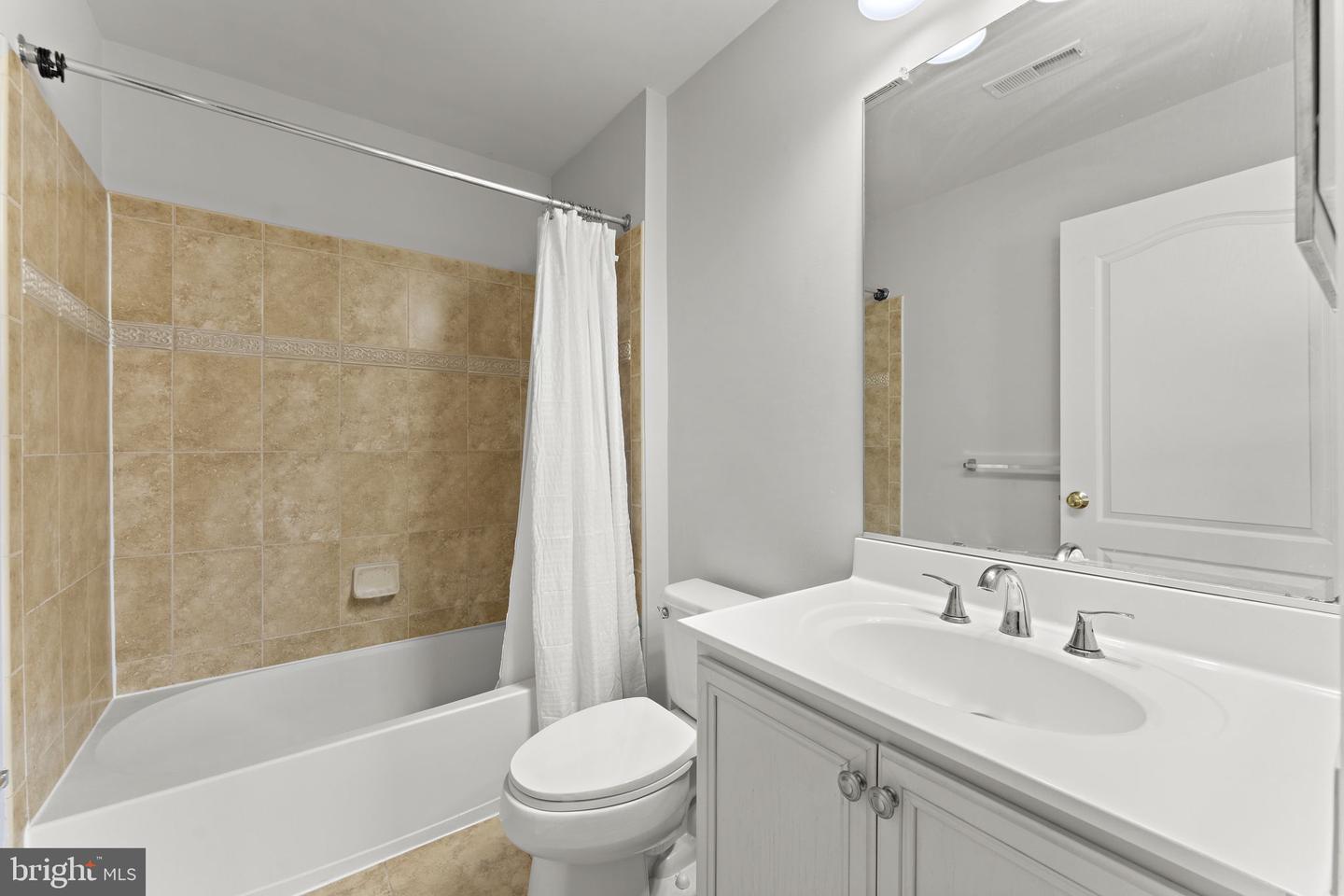 15509 MELLON CT, HAYMARKET, Virginia 20169, 5 Bedrooms Bedrooms, ,4 BathroomsBathrooms,Residential,For sale,15509 MELLON CT,VAPW2108702 MLS # VAPW2108702 15509 MELLON CT, HAYMARKET, Virginia 20169, 5 Bedrooms Bedrooms, ,4 BathroomsBathrooms,Residential,For sale,15509 MELLON CT,VAPW2108702 MLS # VAPW2108702