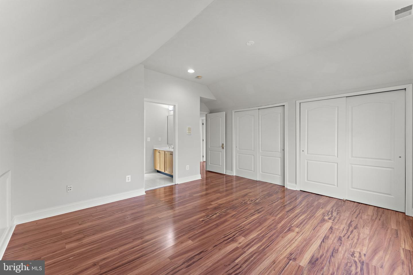 15509 MELLON CT, HAYMARKET, Virginia 20169, 5 Bedrooms Bedrooms, ,4 BathroomsBathrooms,Residential,For sale,15509 MELLON CT,VAPW2108702 MLS # VAPW2108702 15509 MELLON CT, HAYMARKET, Virginia 20169, 5 Bedrooms Bedrooms, ,4 BathroomsBathrooms,Residential,For sale,15509 MELLON CT,VAPW2108702 MLS # VAPW2108702