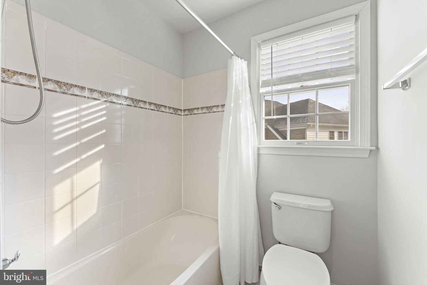 15509 MELLON CT, HAYMARKET, Virginia 20169, 5 Bedrooms Bedrooms, ,4 BathroomsBathrooms,Residential,For sale,15509 MELLON CT,VAPW2108702 MLS # VAPW2108702 15509 MELLON CT, HAYMARKET, Virginia 20169, 5 Bedrooms Bedrooms, ,4 BathroomsBathrooms,Residential,For sale,15509 MELLON CT,VAPW2108702 MLS # VAPW2108702