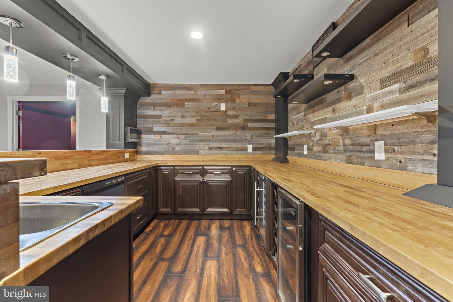 15509 MELLON CT, HAYMARKET, Virginia 20169, 5 Bedrooms Bedrooms, ,4 BathroomsBathrooms,Residential,For sale,15509 MELLON CT,VAPW2108702 MLS # VAPW2108702 15509 MELLON CT, HAYMARKET, Virginia 20169, 5 Bedrooms Bedrooms, ,4 BathroomsBathrooms,Residential,For sale,15509 MELLON CT,VAPW2108702 MLS # VAPW2108702