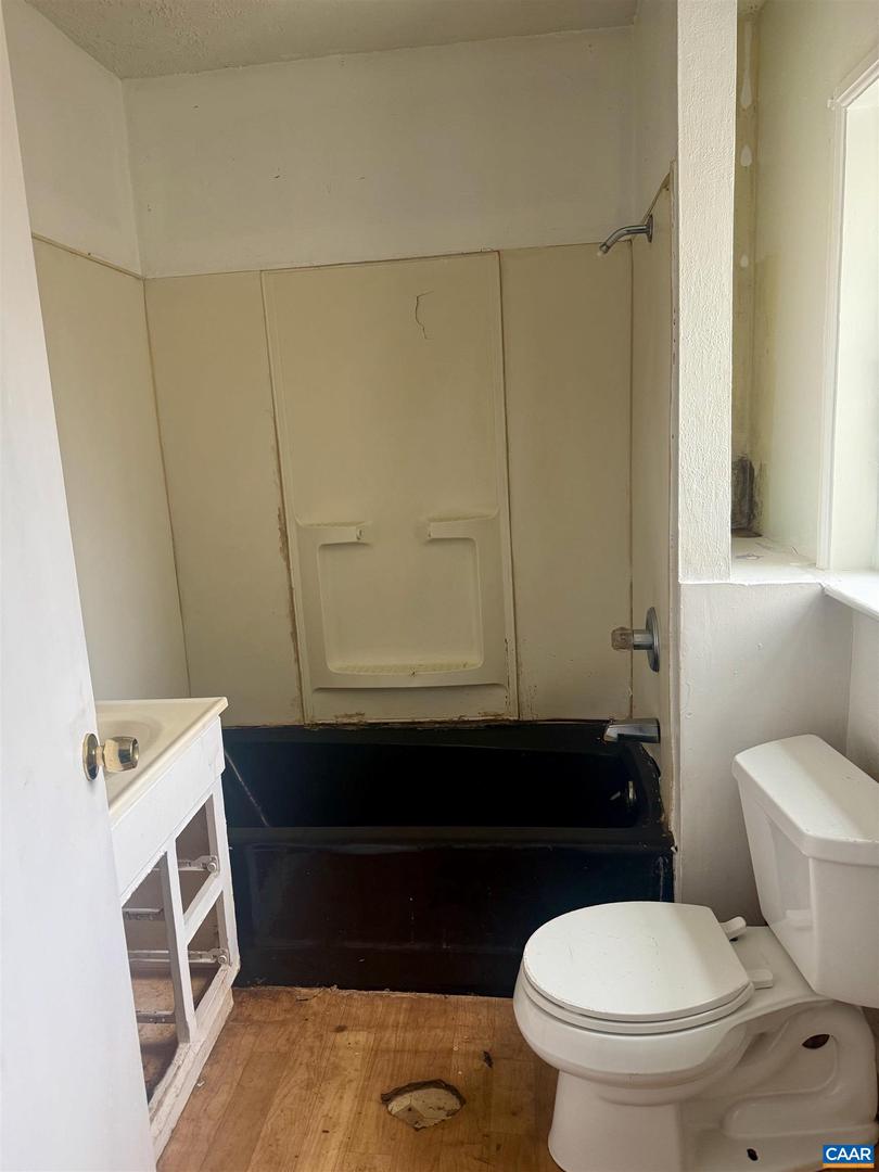 3127 COURTHOUSE RD, PALMYRA, Virginia 22963, 2 Bedrooms Bedrooms, ,1 BathroomBathrooms,Residential,For sale,3127 COURTHOUSE RD,671692 MLS # 671692