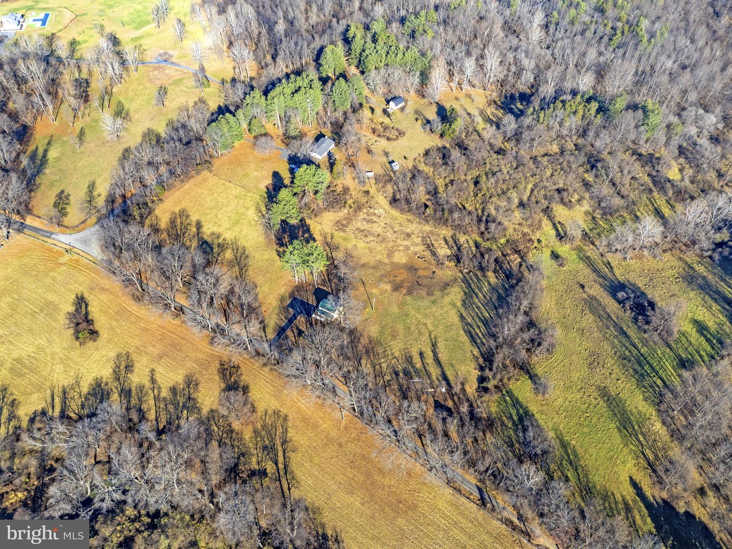 11066 MORELAND RD, DELAPLANE, Virginia 20144, 3 Bedrooms Bedrooms, ,2 BathroomsBathrooms,Residential,For sale,11066 MORELAND RD,VAFQ2019878 MLS # VAFQ2019878