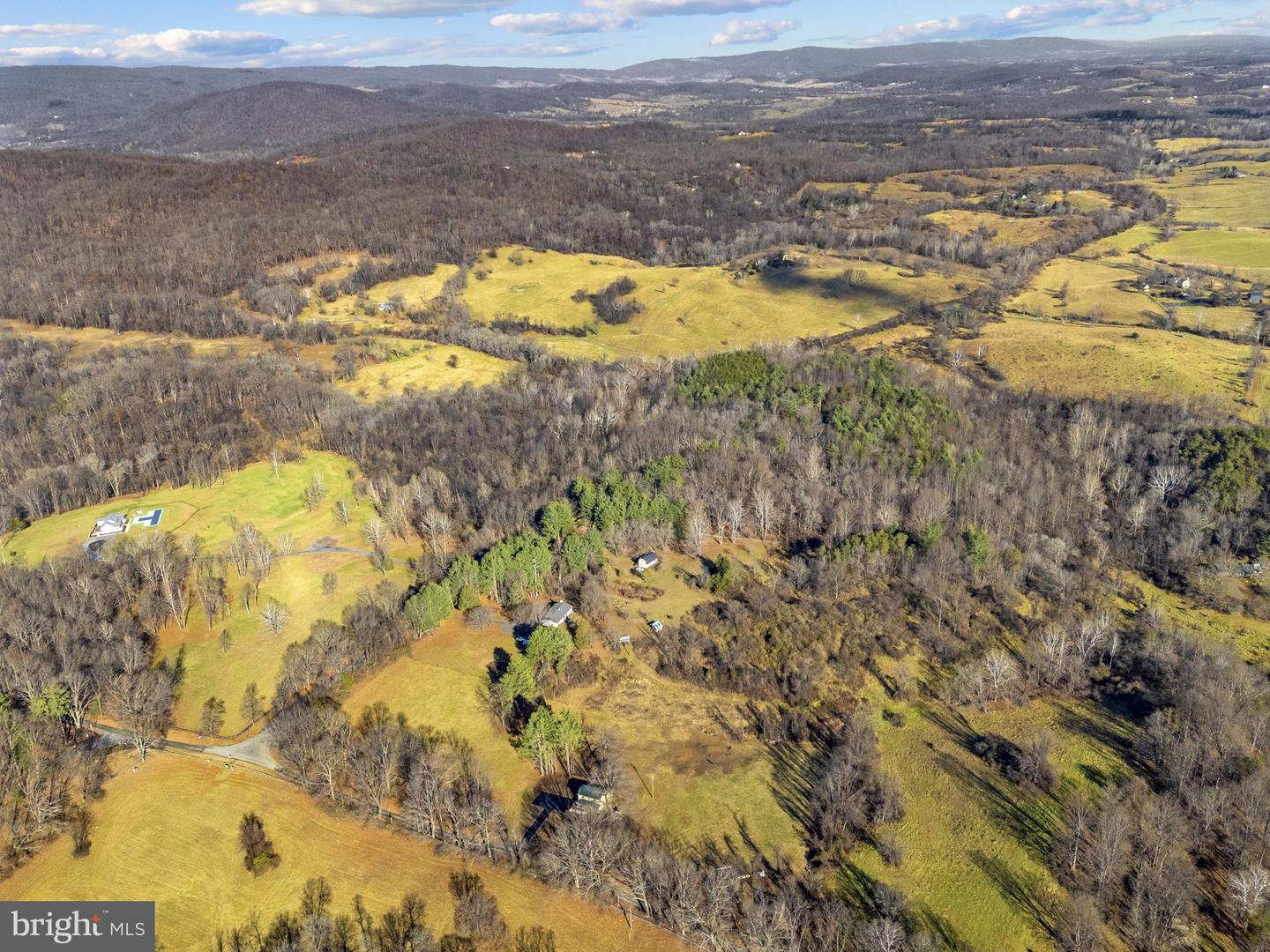 11066 MORELAND RD, DELAPLANE, Virginia 20144, 3 Bedrooms Bedrooms, ,2 BathroomsBathrooms,Residential,For sale,11066 MORELAND RD,VAFQ2019878 MLS # VAFQ2019878