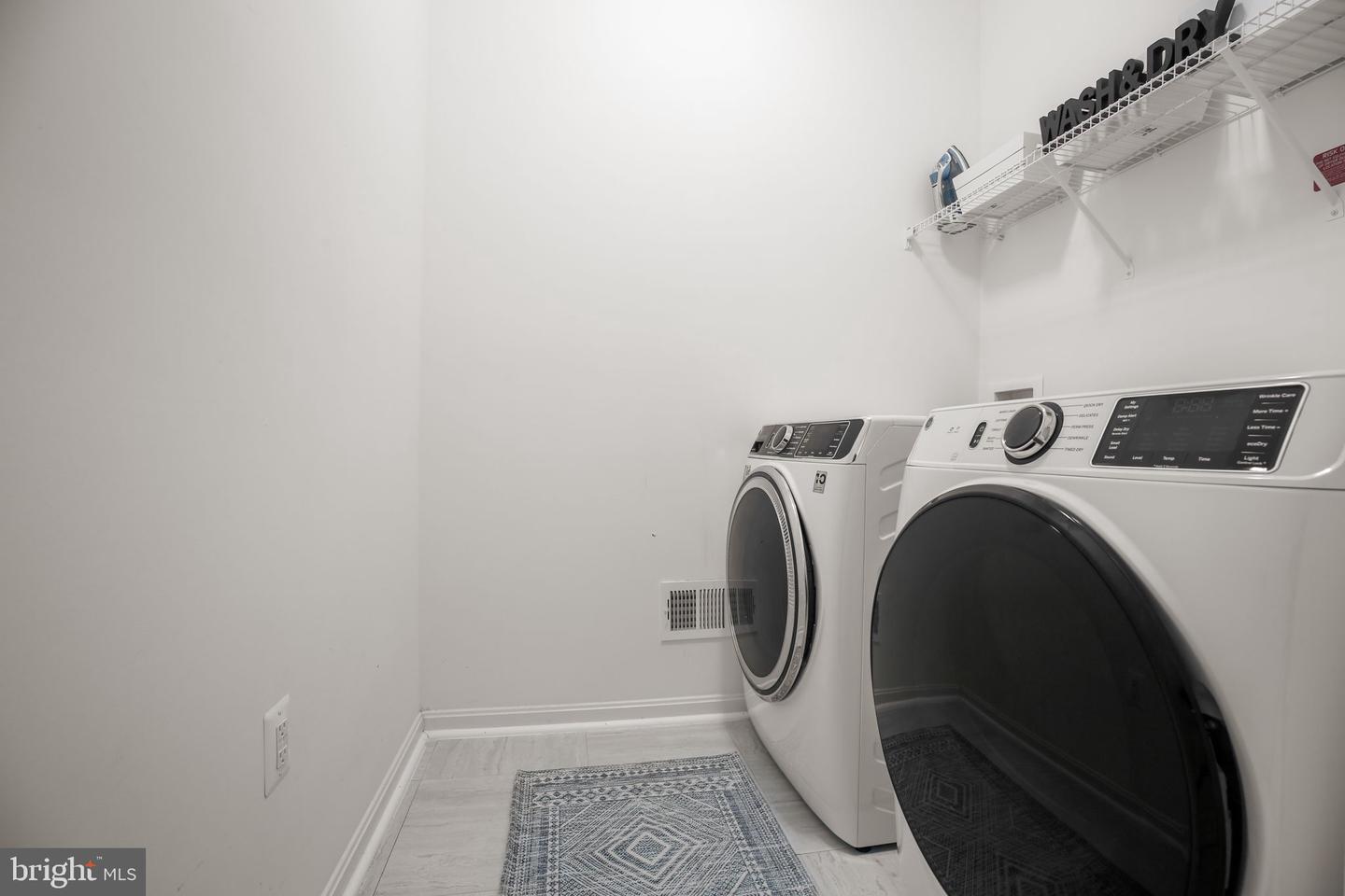 108 HIBISCUS DR, STAFFORD, Virginia 22554, 6 Bedrooms Bedrooms, ,4 BathroomsBathrooms,Residential,For sale,108 HIBISCUS DR,VAST2044664 MLS # VAST2044664