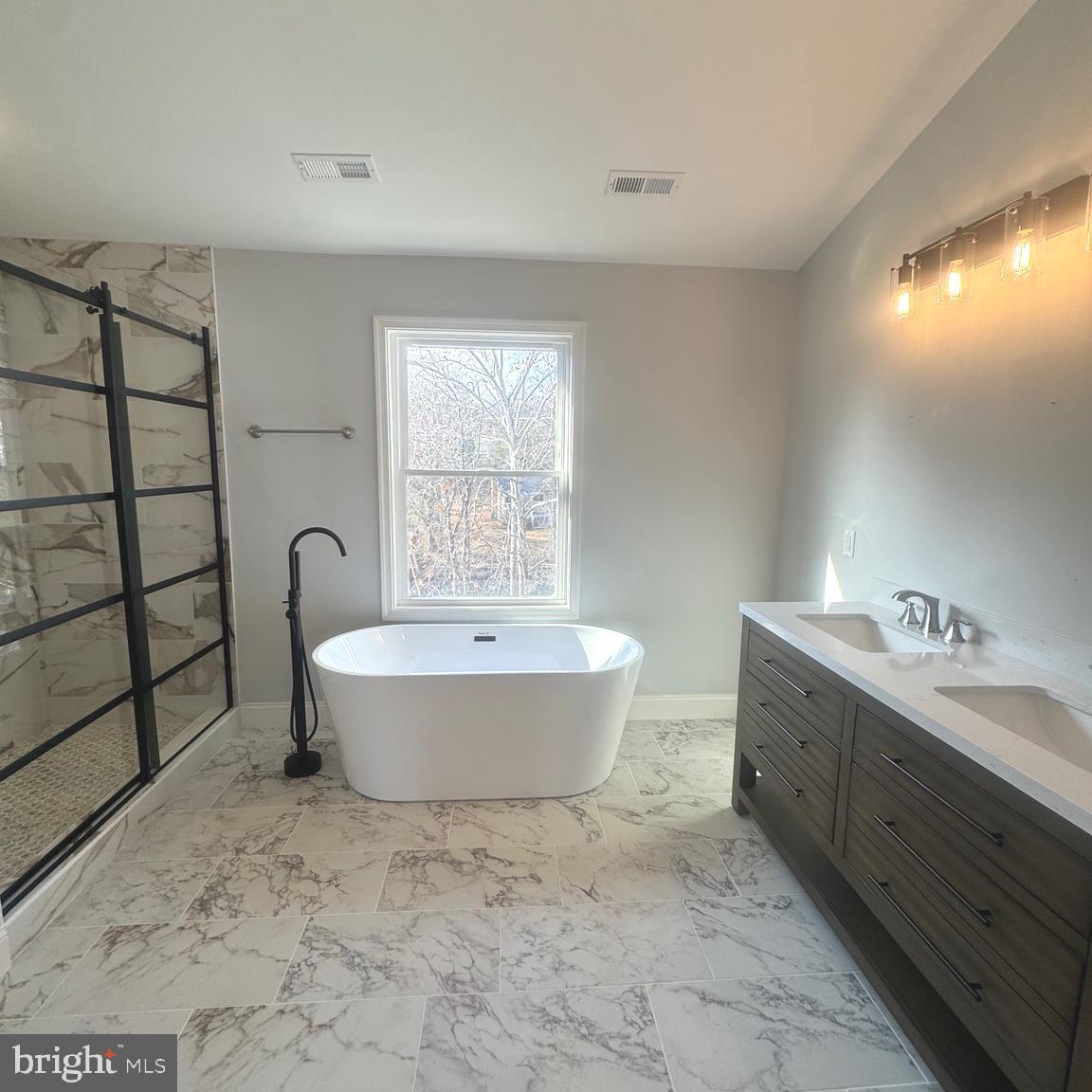 1002 POTOMAC DR, STAFFORD, Virginia 22554, 5 Bedrooms Bedrooms, ,3 BathroomsBathrooms,Residential,For sale,1002 POTOMAC DR,VAST2044668 MLS # VAST2044668