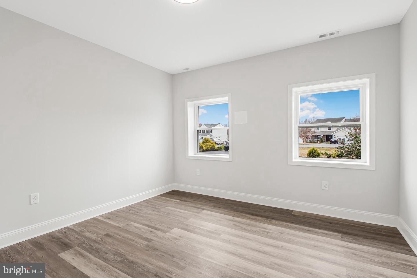 1002 POTOMAC DR, STAFFORD, Virginia 22554, 5 Bedrooms Bedrooms, ,3 BathroomsBathrooms,Residential,For sale,1002 POTOMAC DR,VAST2044668 MLS # VAST2044668