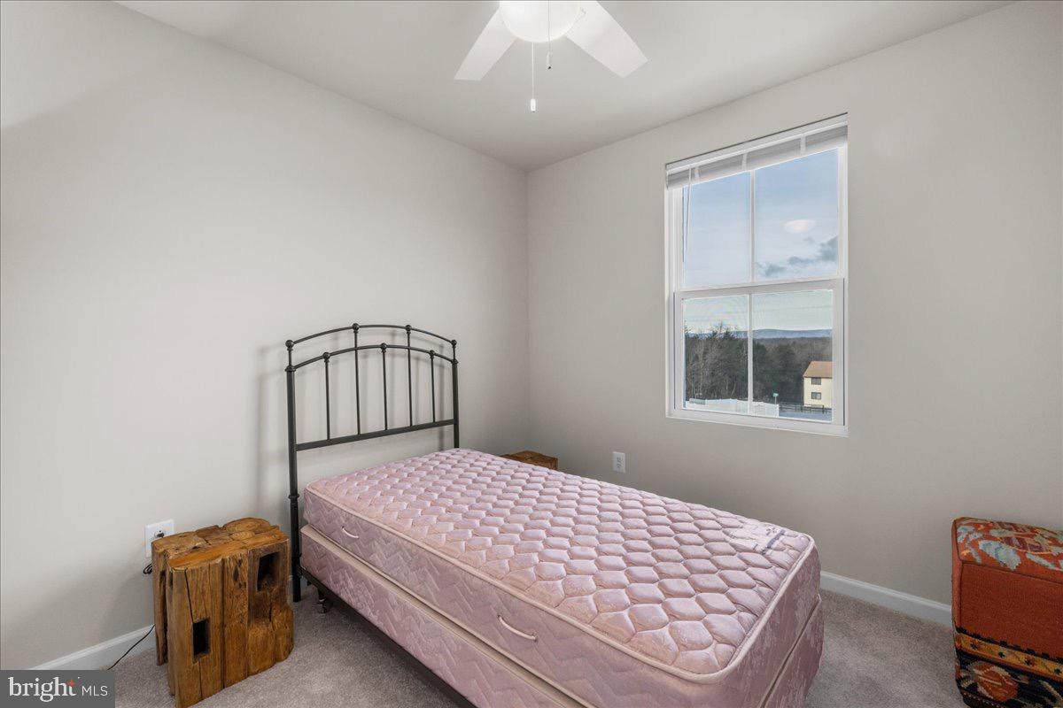 131 KENSINGTON CIR, MIDDLETOWN, Virginia 22645, 3 Bedrooms Bedrooms, 11 Rooms Rooms,2 BathroomsBathrooms,Residential,For sale,131 KENSINGTON CIR,VAFV2038426 MLS # VAFV2038426