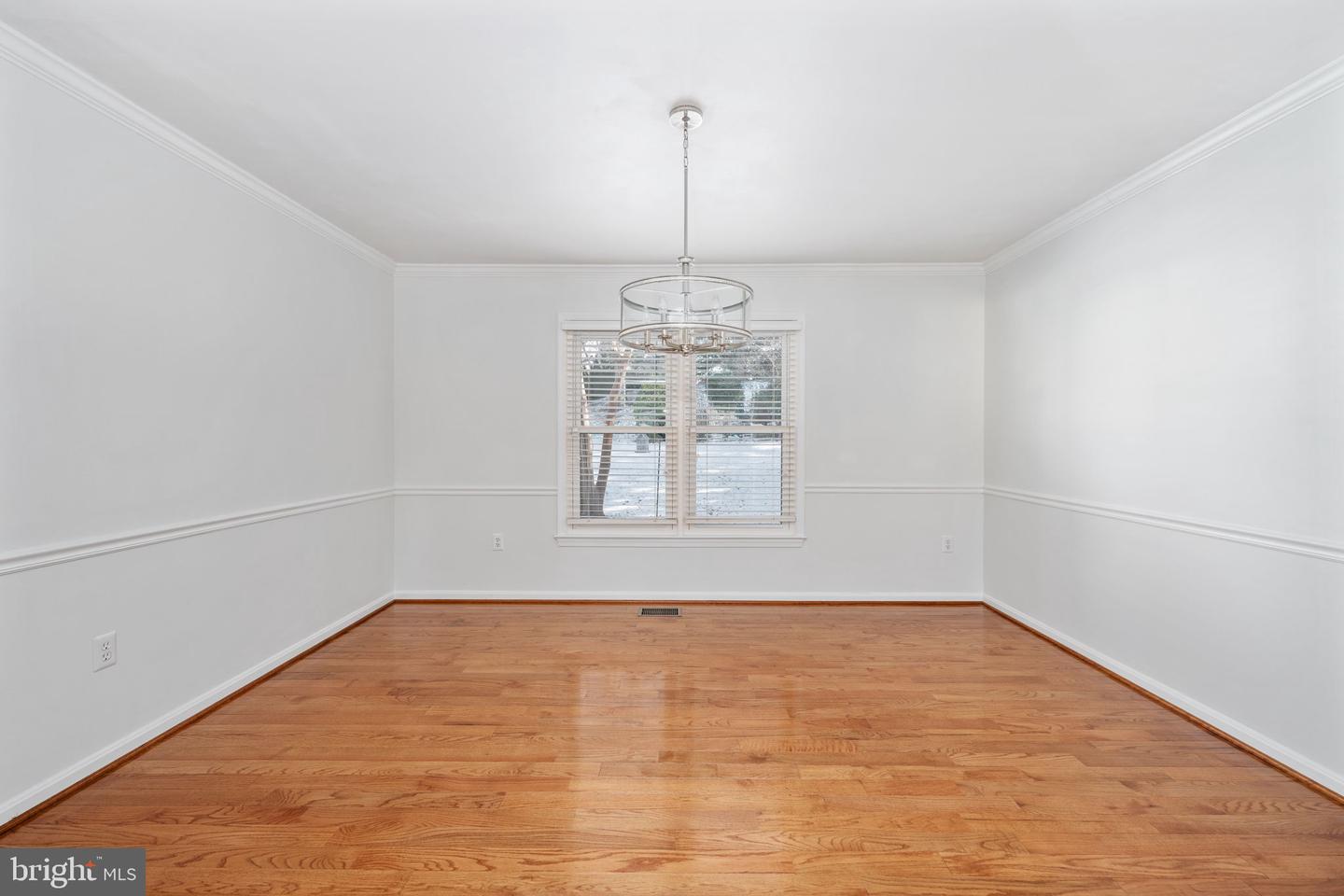 13953 OLEANDER CT, WOODBRIDGE, Virginia 22193, 6 Bedrooms Bedrooms, ,3 BathroomsBathrooms,Residential,For sale,13953 OLEANDER CT,VAPW2108974 MLS # VAPW2108974