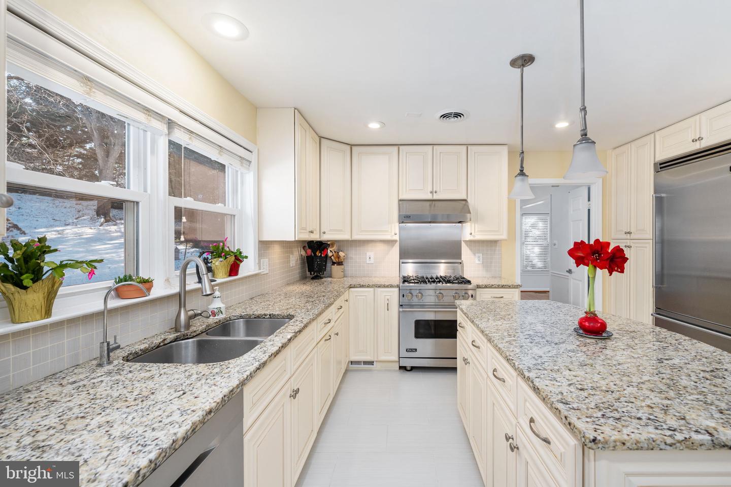 13953 OLEANDER CT, WOODBRIDGE, Virginia 22193, 6 Bedrooms Bedrooms, ,3 BathroomsBathrooms,Residential,For sale,13953 OLEANDER CT,VAPW2108974 MLS # VAPW2108974