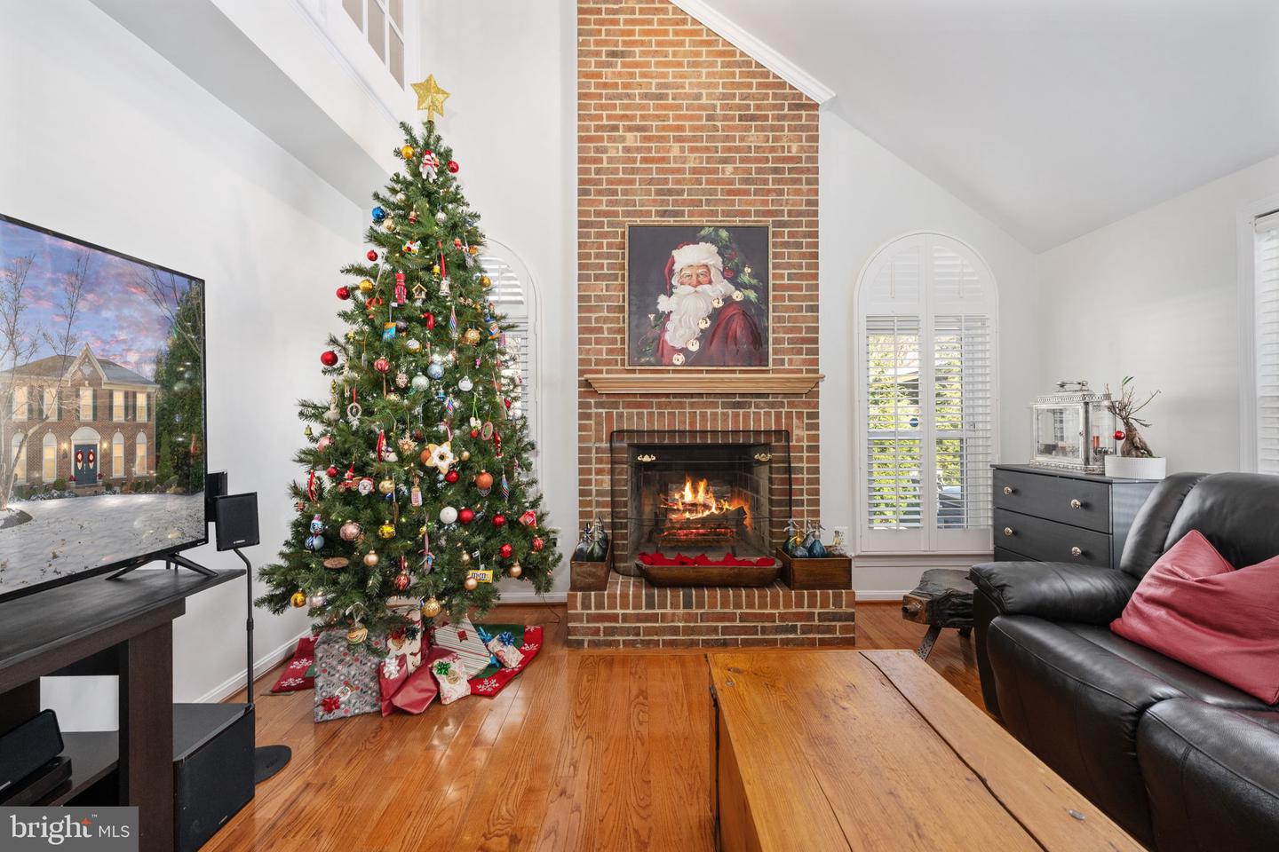 13953 OLEANDER CT, WOODBRIDGE, Virginia 22193, 6 Bedrooms Bedrooms, ,3 BathroomsBathrooms,Residential,For sale,13953 OLEANDER CT,VAPW2108974 MLS # VAPW2108974